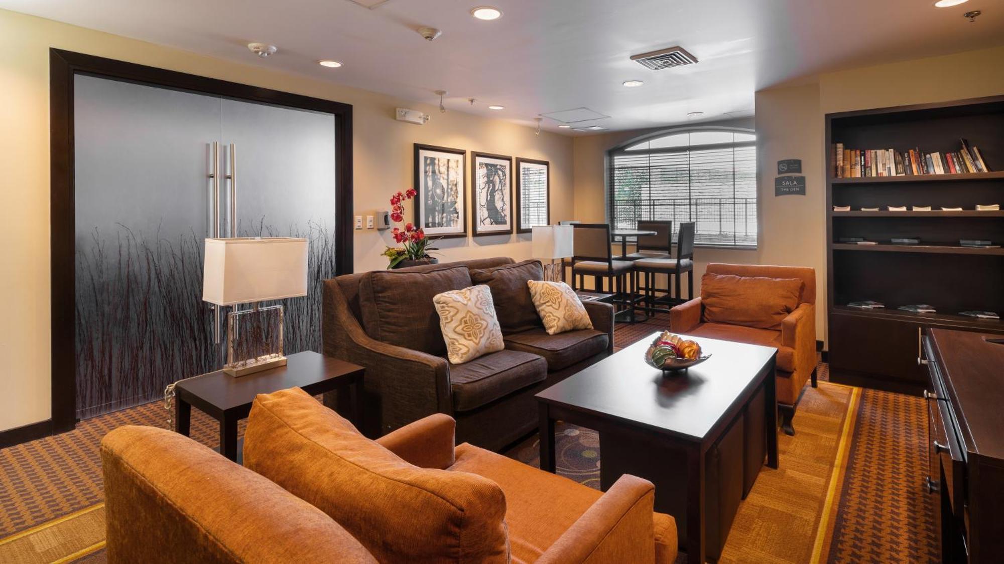 Staybridge Suites Chihuahua By Ihg Eksteriør billede